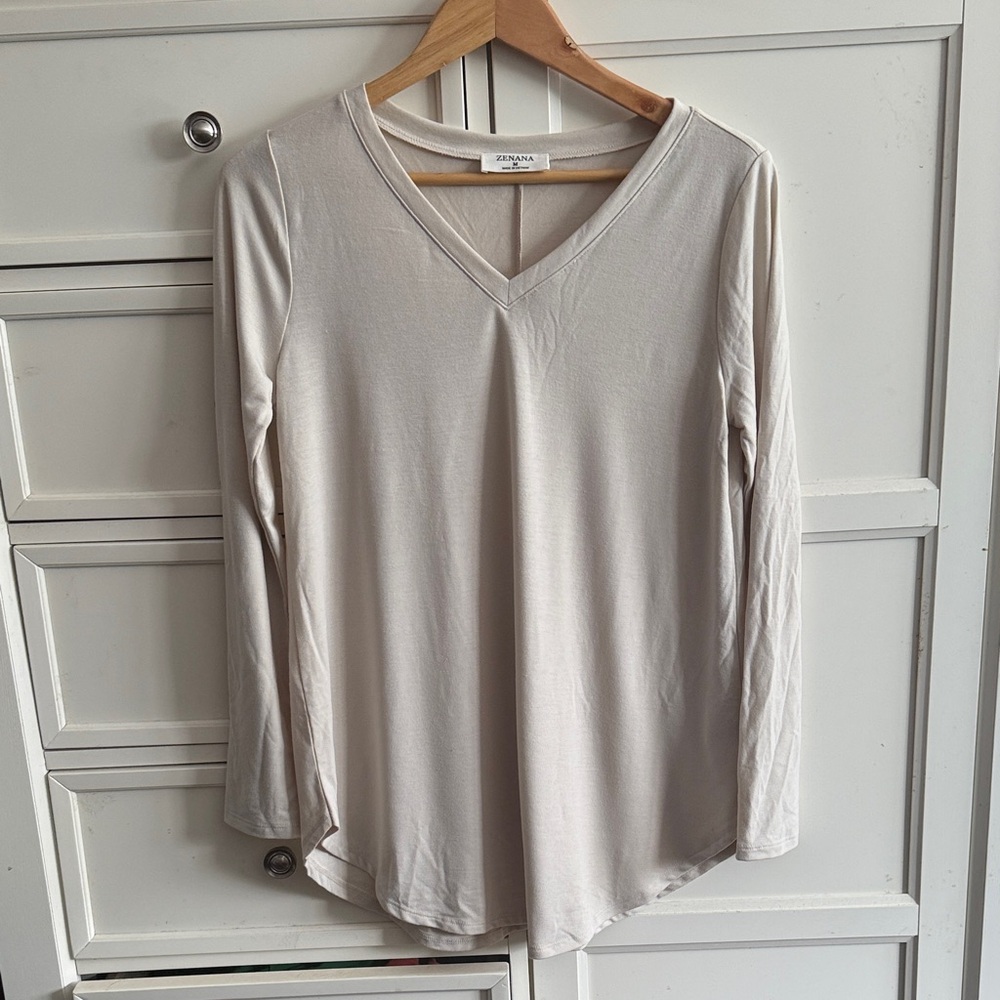 Zenana Outfitters Women's Long Sleeve V-Neck Top - Cream